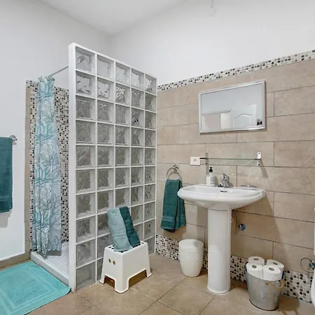 Casa Luisa Nyaraló *